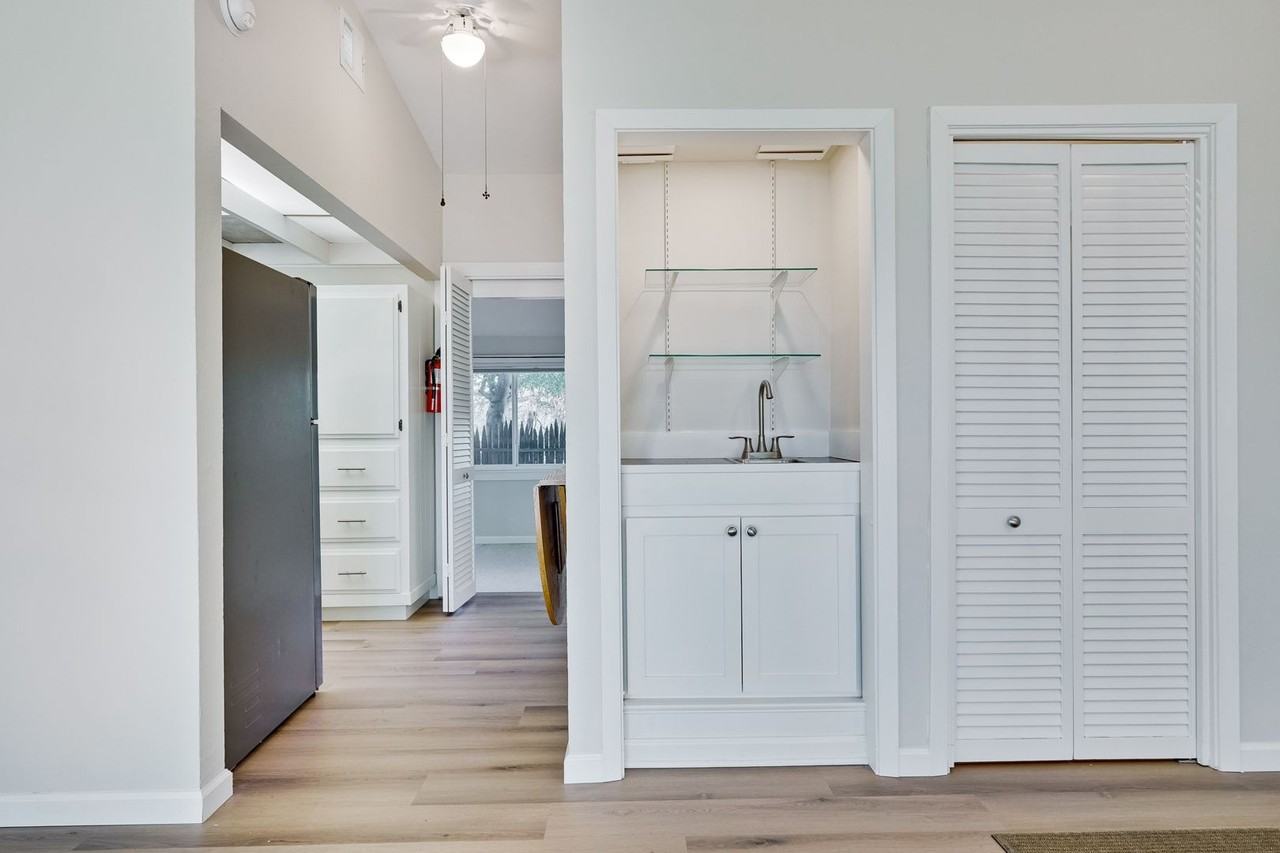 Graystone Ln - Photo 5 of 19