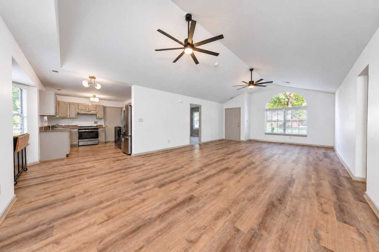 226 Nina Ln - Photo 6 of 16