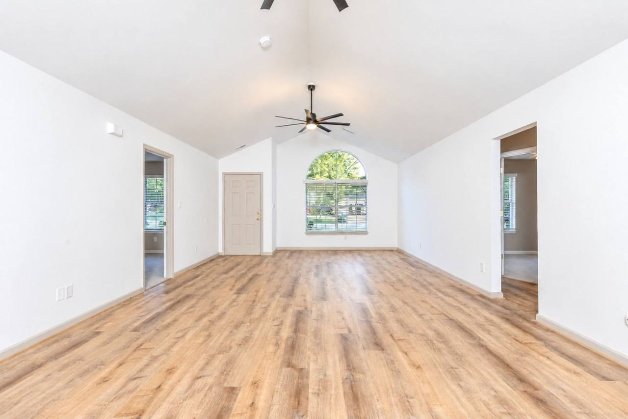 226 Nina Ln - Photo 7 of 16