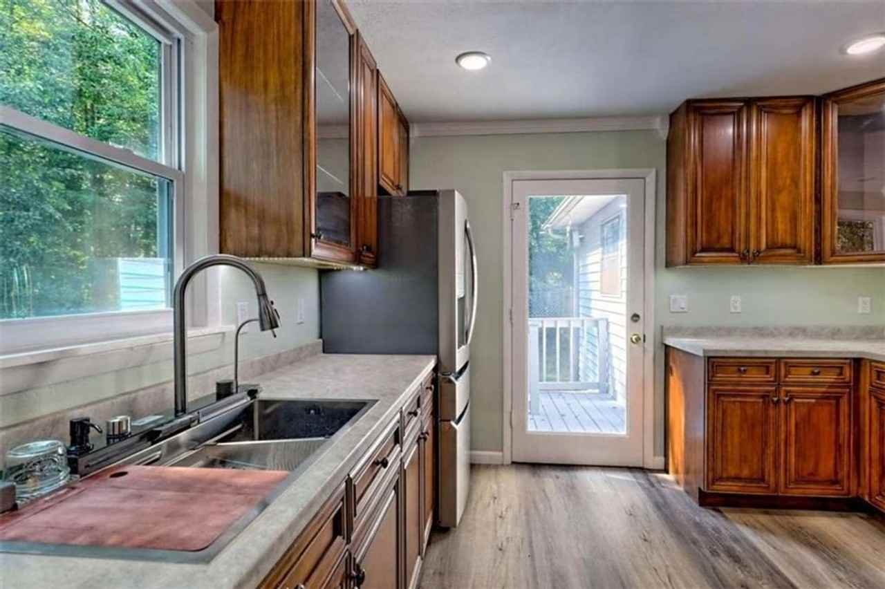28 Coon Tail Rd - Photo 3 of 30