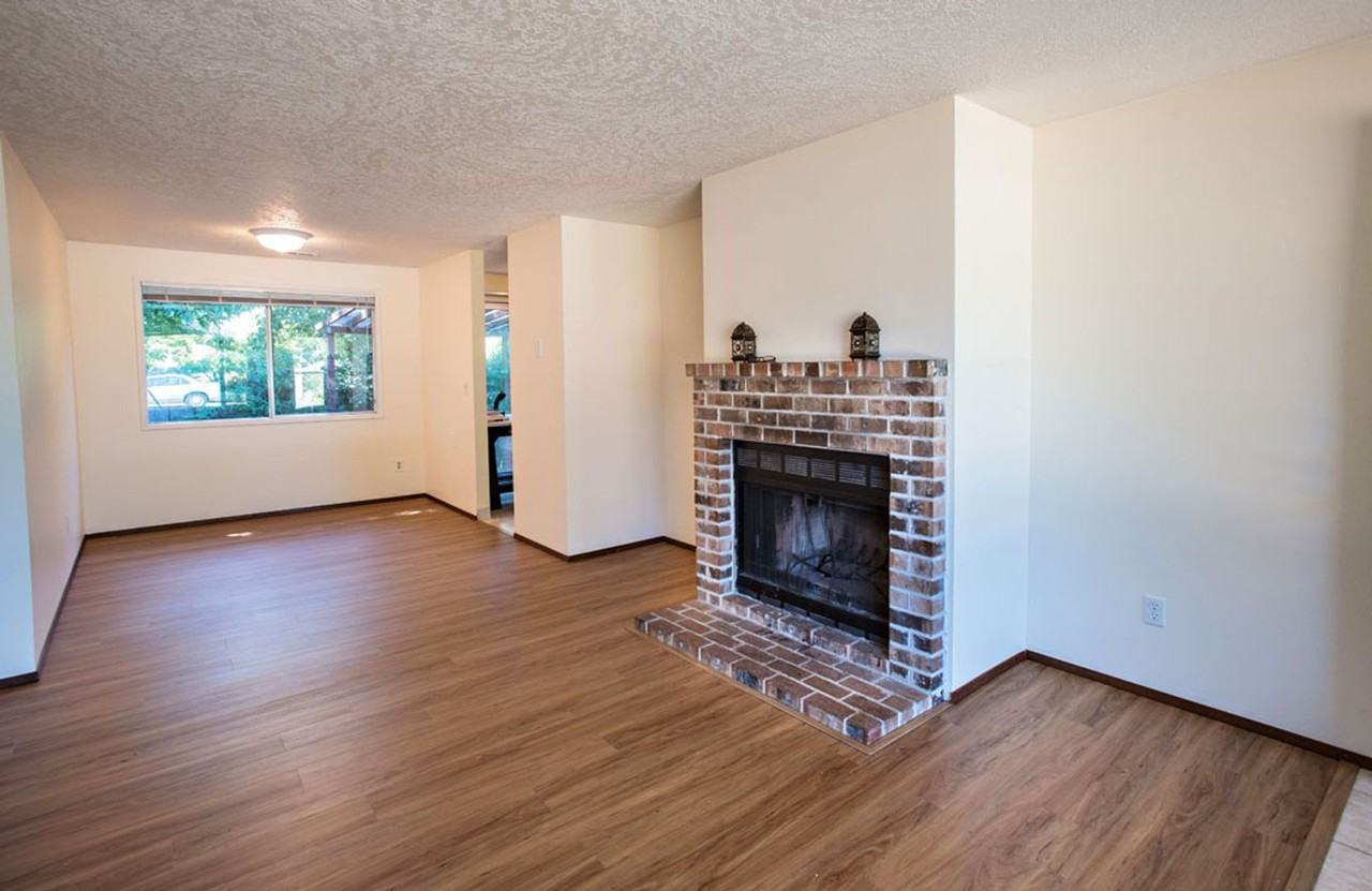2729 Se 63rd Ave - Photo 3 of 13