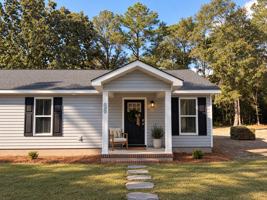 featured image of 125 125 Honeysuckle Ln