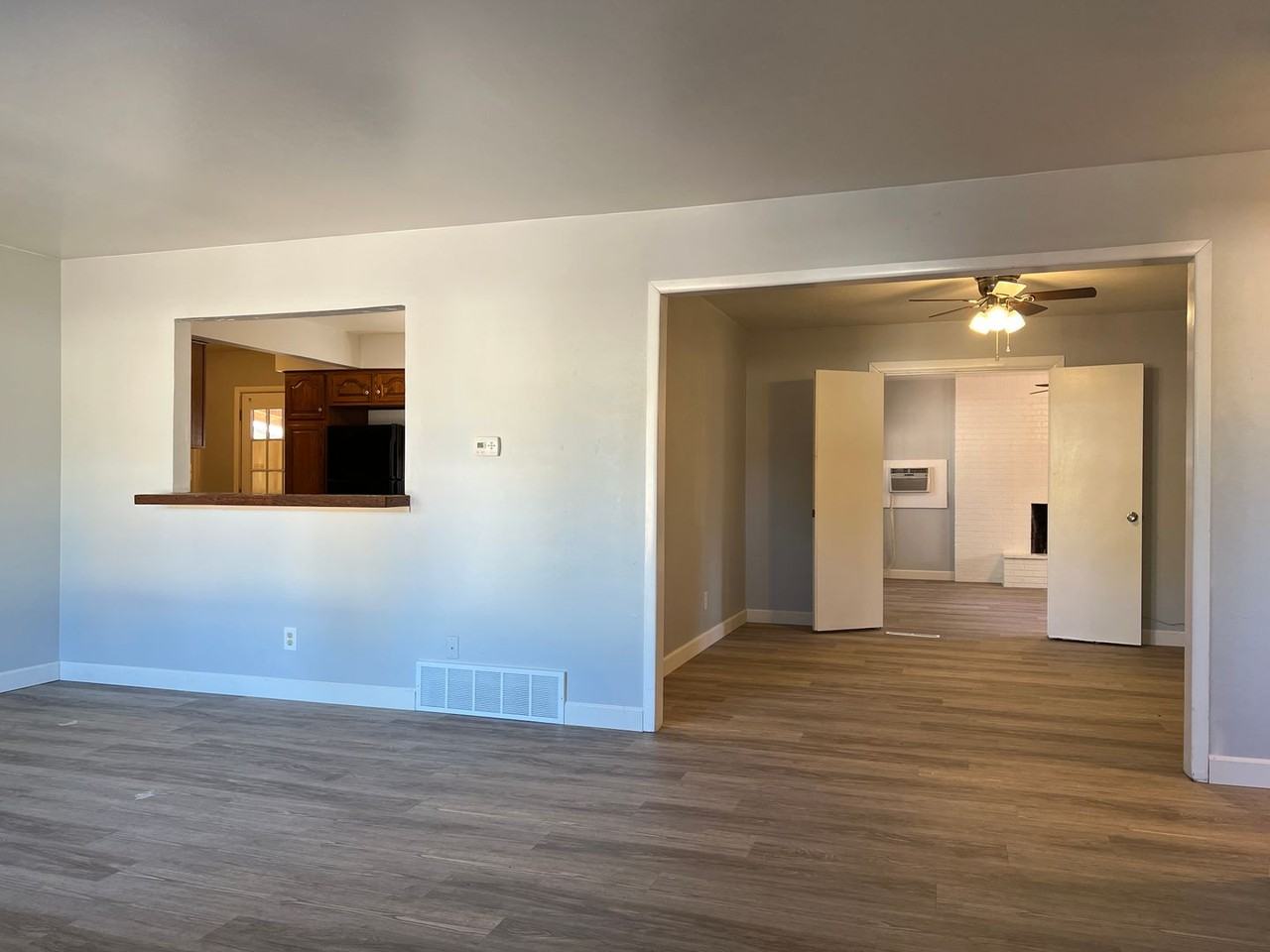 137 Sumac Dr - Photo 2 of 15