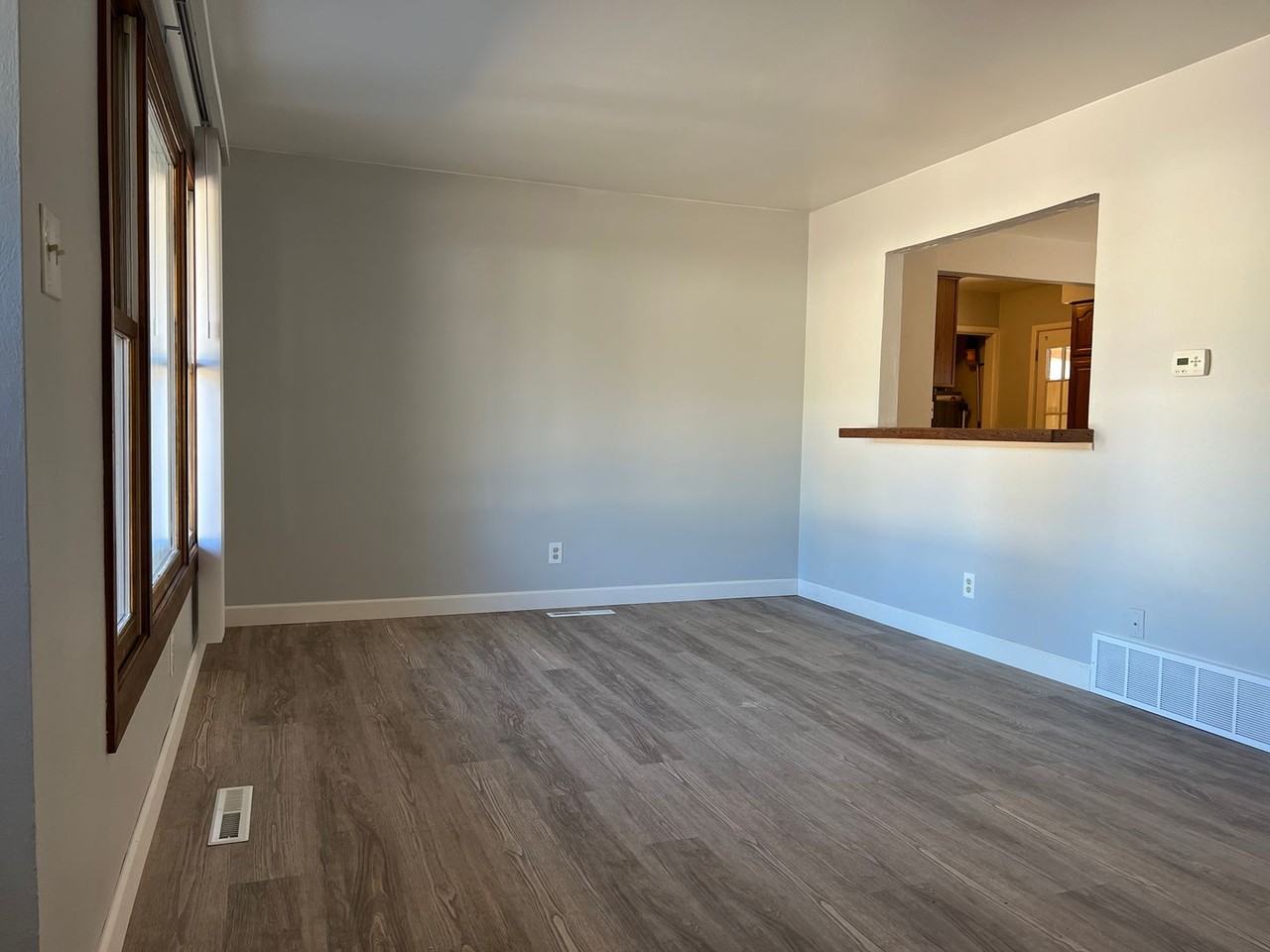 137 Sumac Dr - Photo 4 of 15