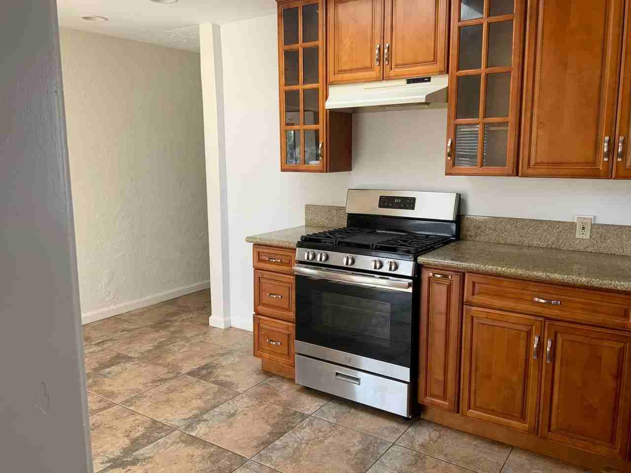 981 Calle Miramar - Photo 4 of 17