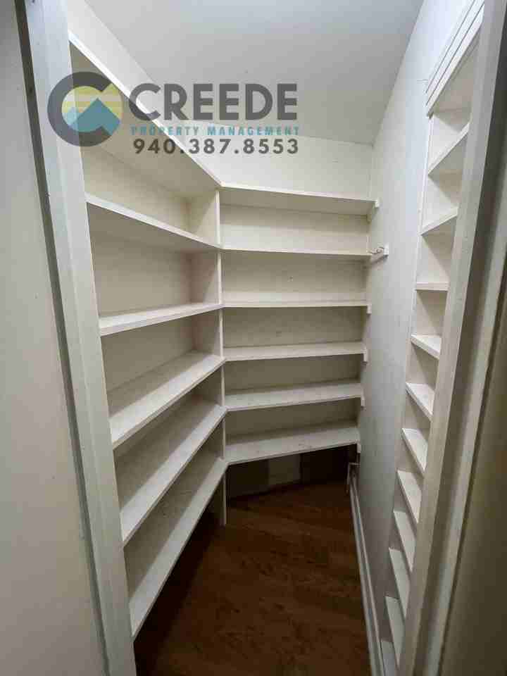 611 East University Drive - Photo 7 of 20