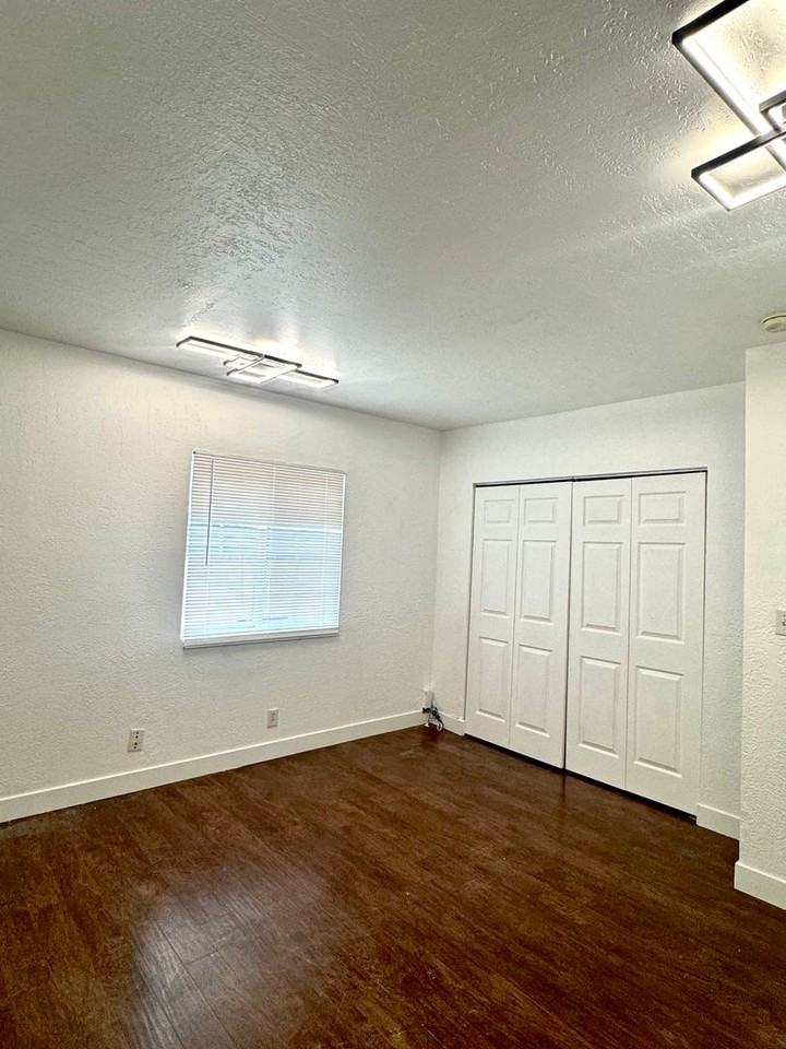 8839 Tilden Ave - Photo 5 of 14