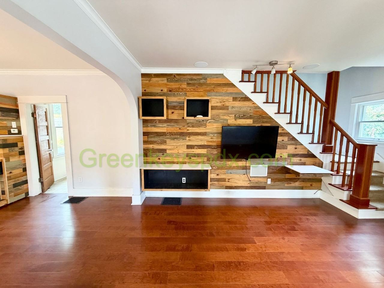 1733 N Alberta St - Photo 2 of 38
