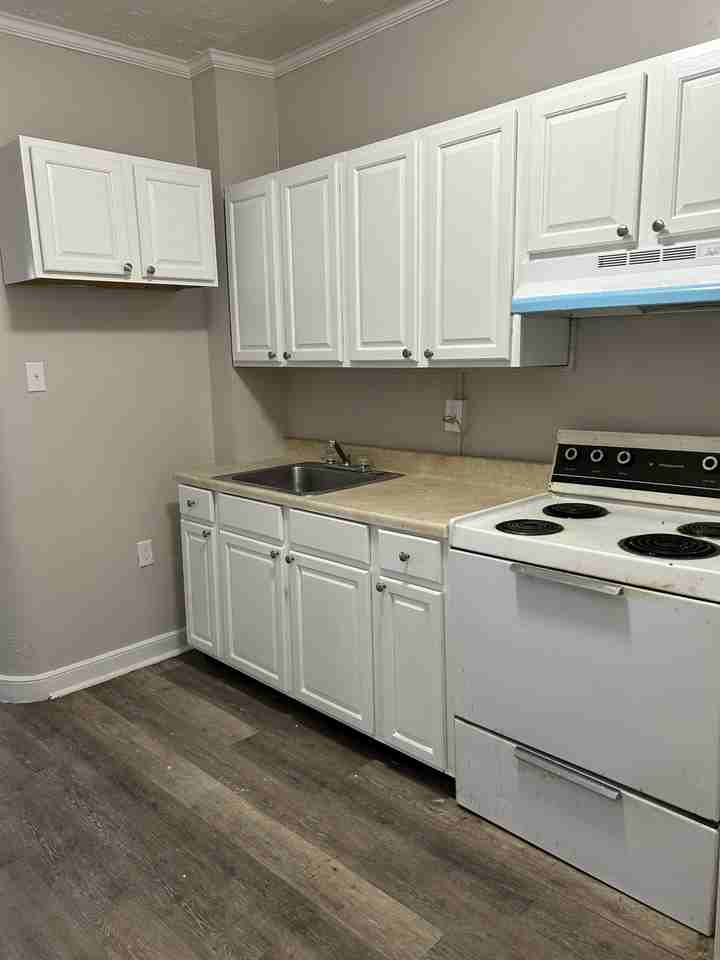 337 North Loudoun Street - Photo 3 of 4