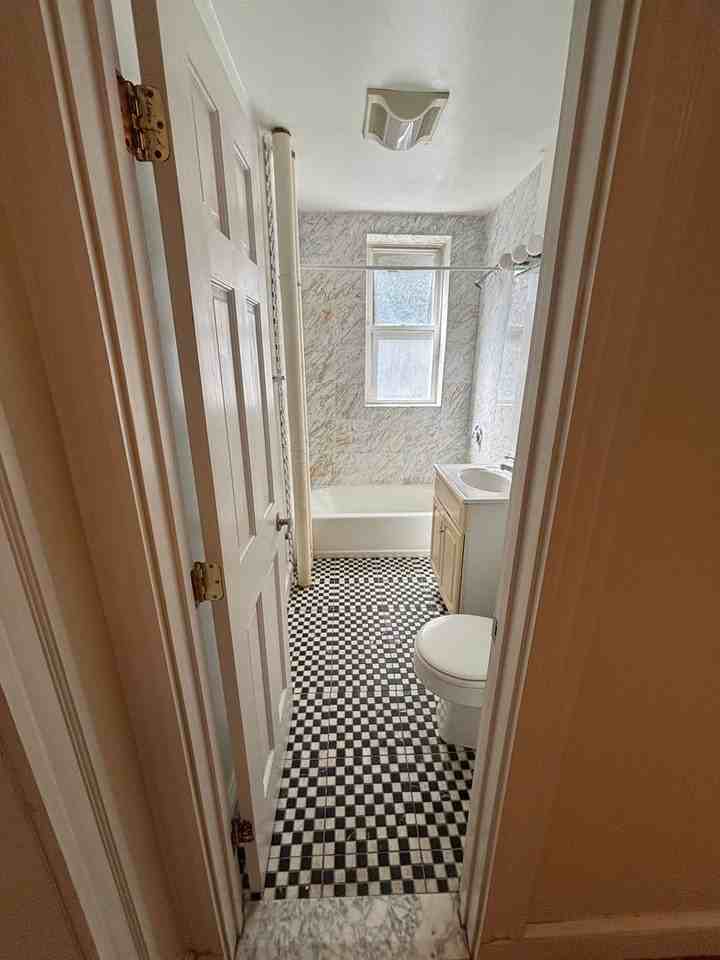 33 Walbridge St - Photo 2 of 4