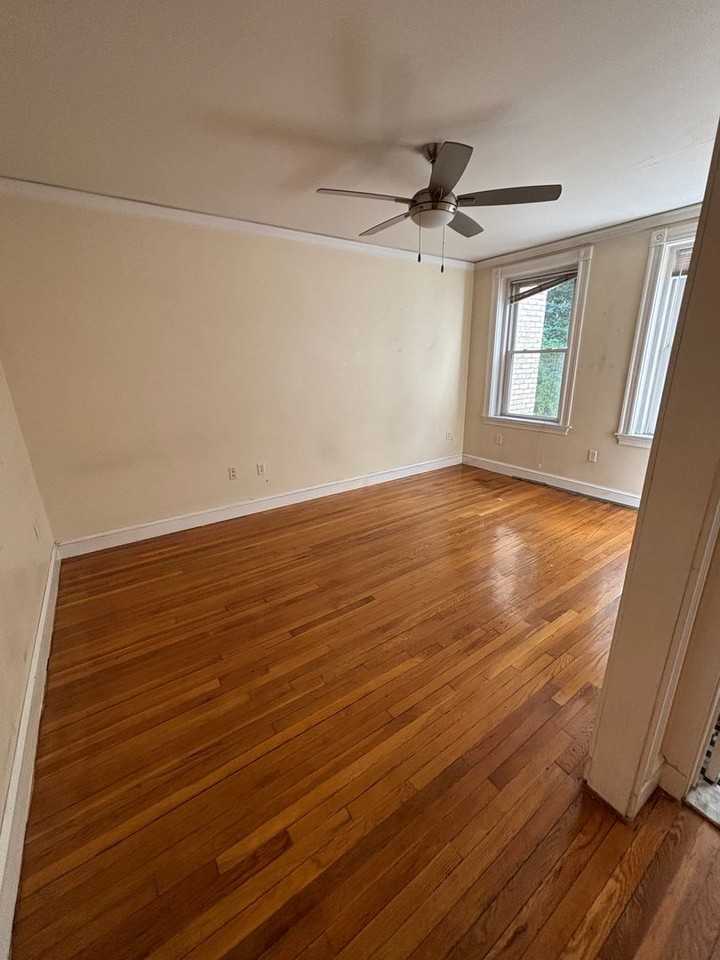 33 Walbridge St - Photo 3 of 4