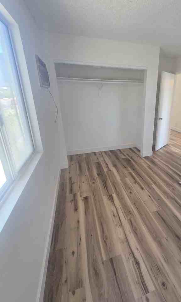 714 N Clementine - Photo 7 of 16