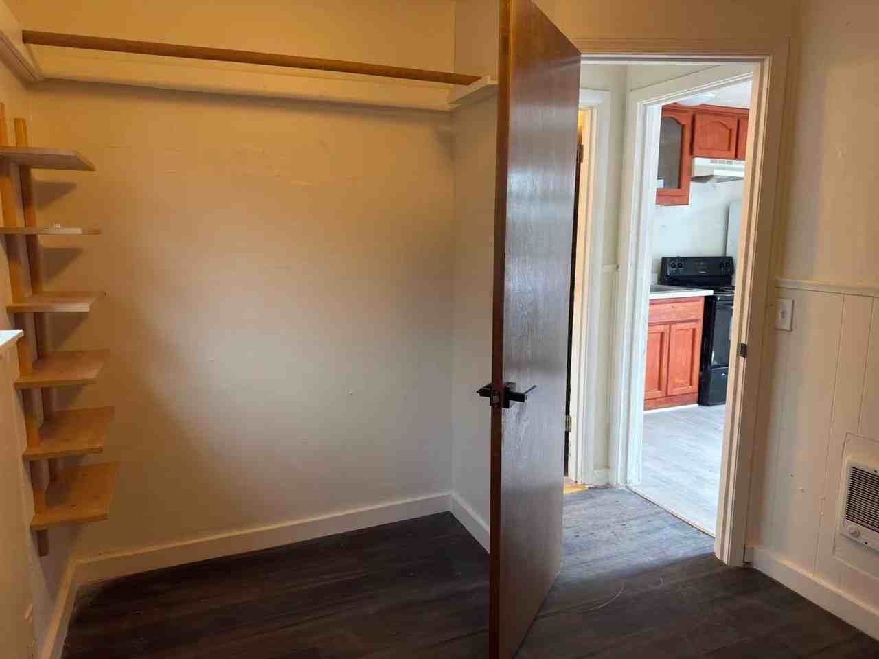 3218 Se 122nd Ave - Photo 5 of 7