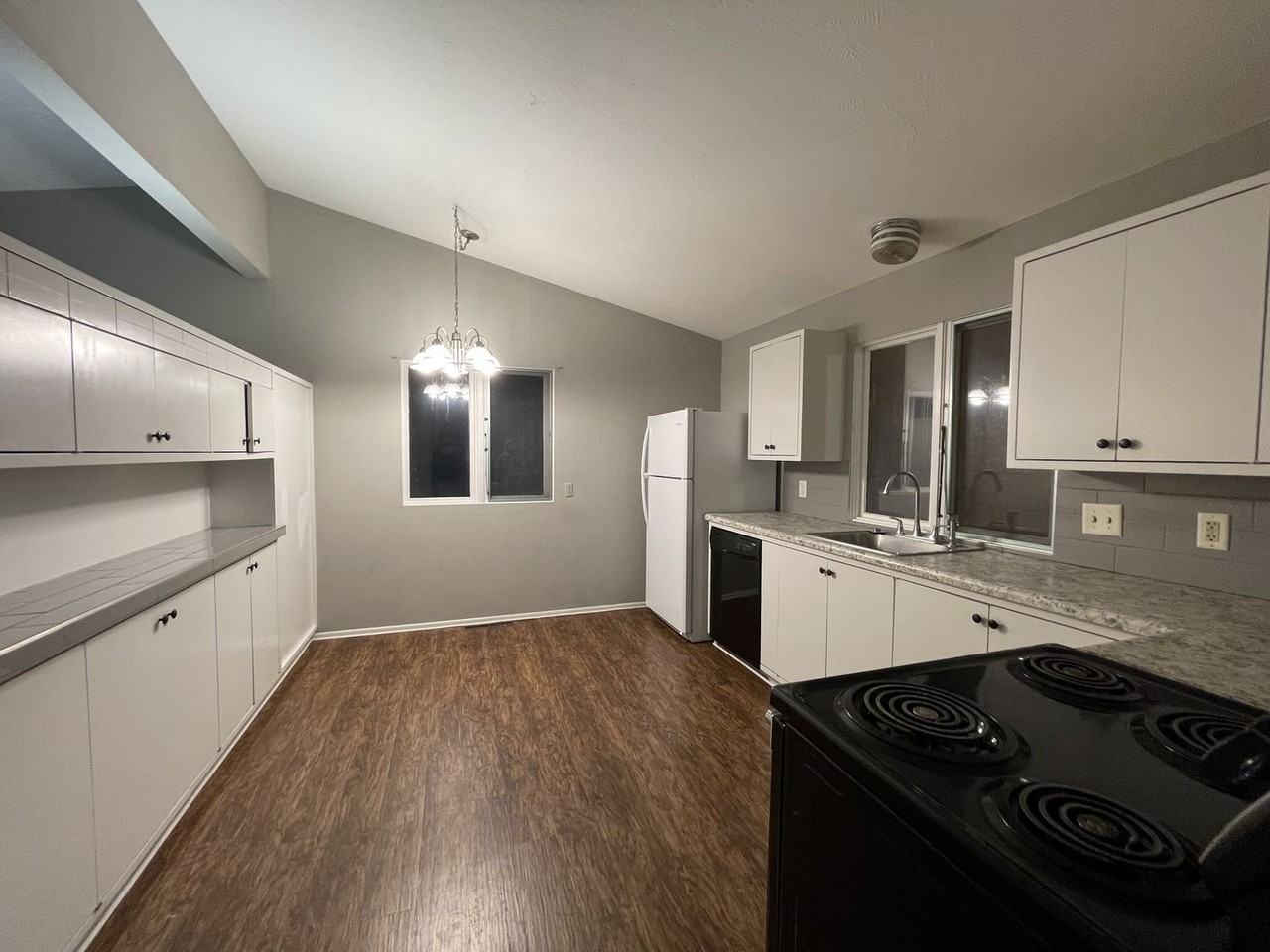 8462 Grand Ave - Photo 2 of 8