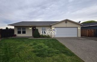 2134 S 64th Ave - Photo 1 of 1