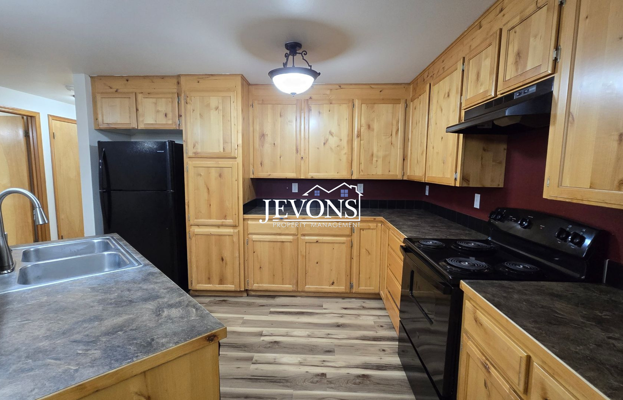 2134 S 64th Ave - Photo 2 of 14