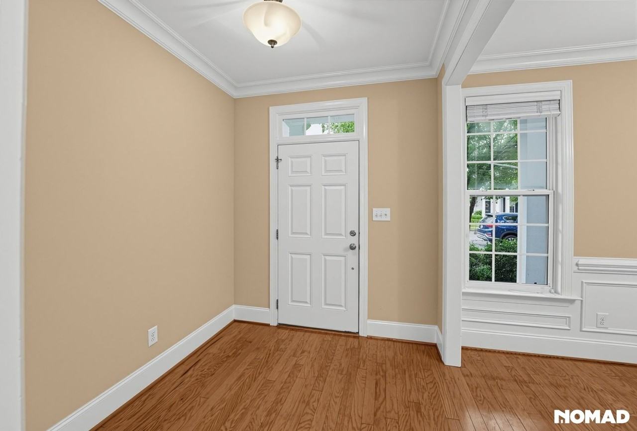 1042 Philpott Dr - Photo 6 of 45