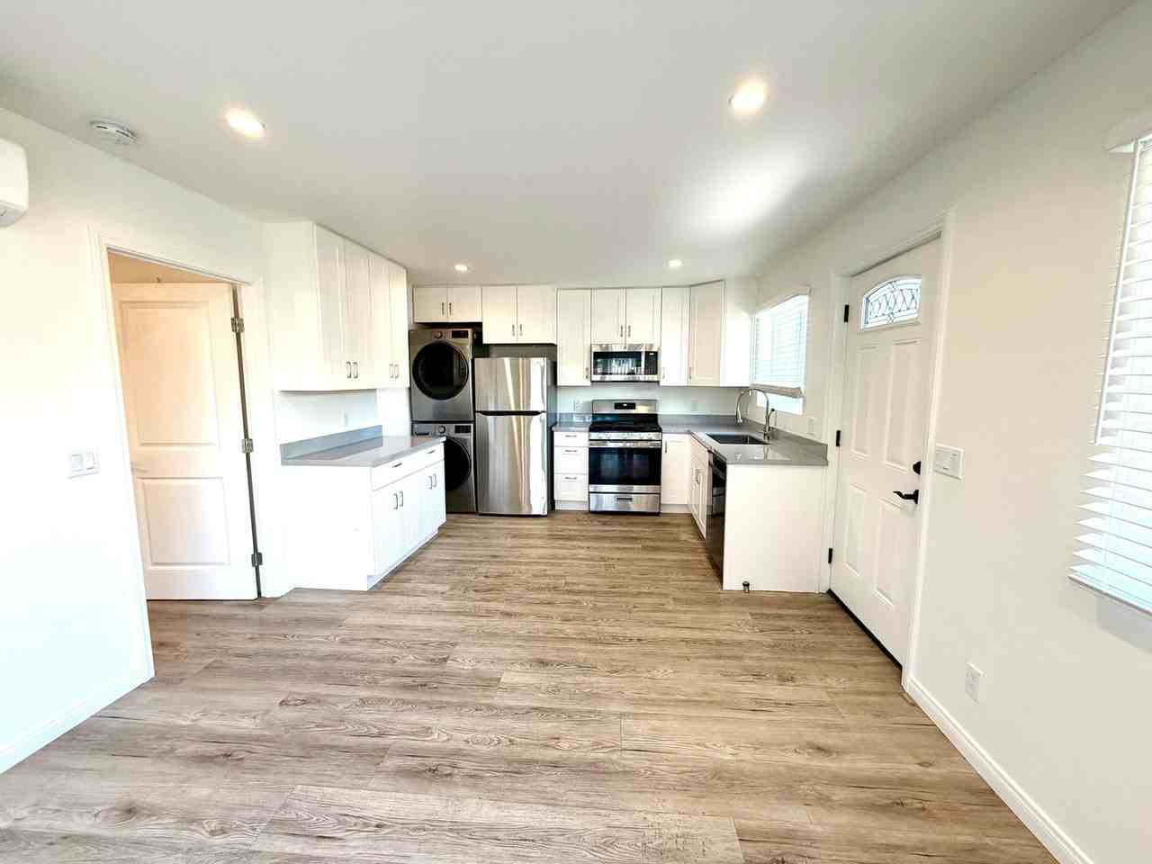 4750 W 142nd St #B - Photo 7 of 12