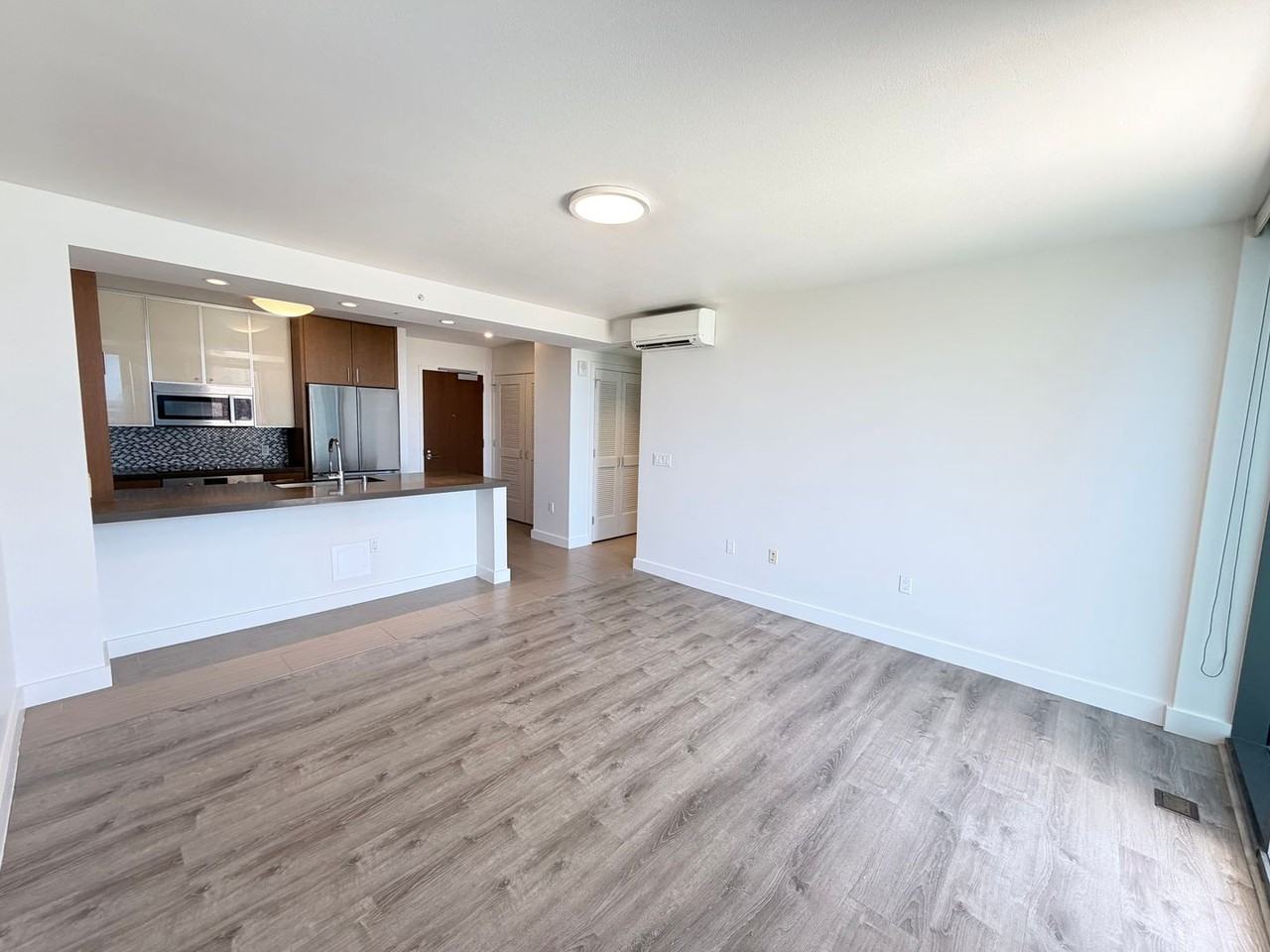600 Ala Moana Blvd #1103 - Photo 5 of 22