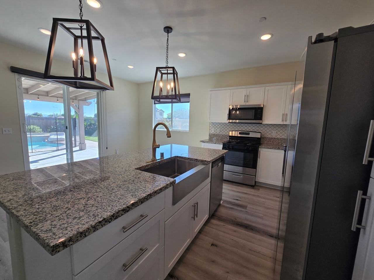 3450 Andrew Ave - Photo 6 of 28