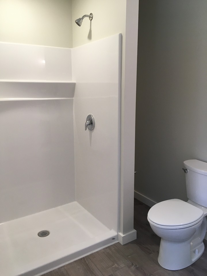 93 Riverview Apartment - Photo 3 of 9