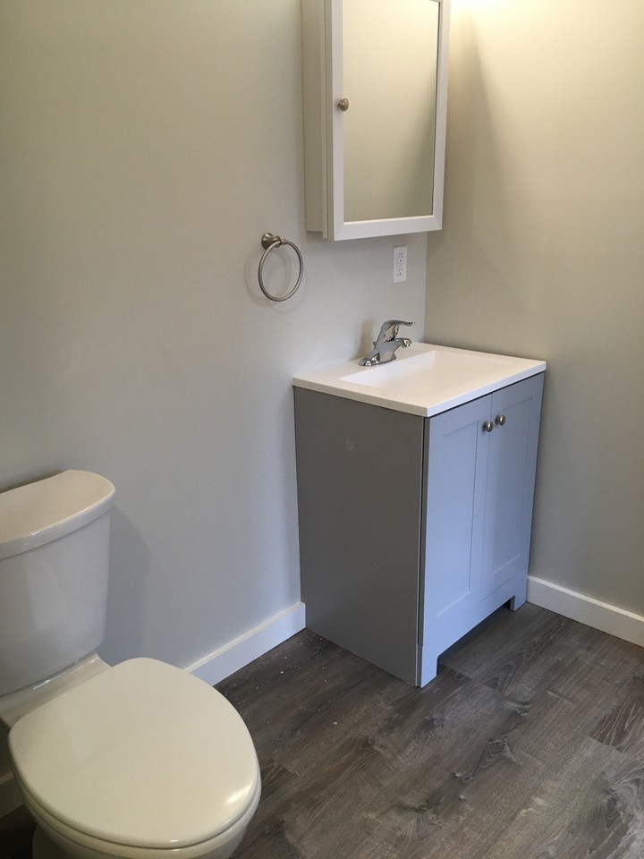 93 Riverview Apartment - Photo 4 of 9