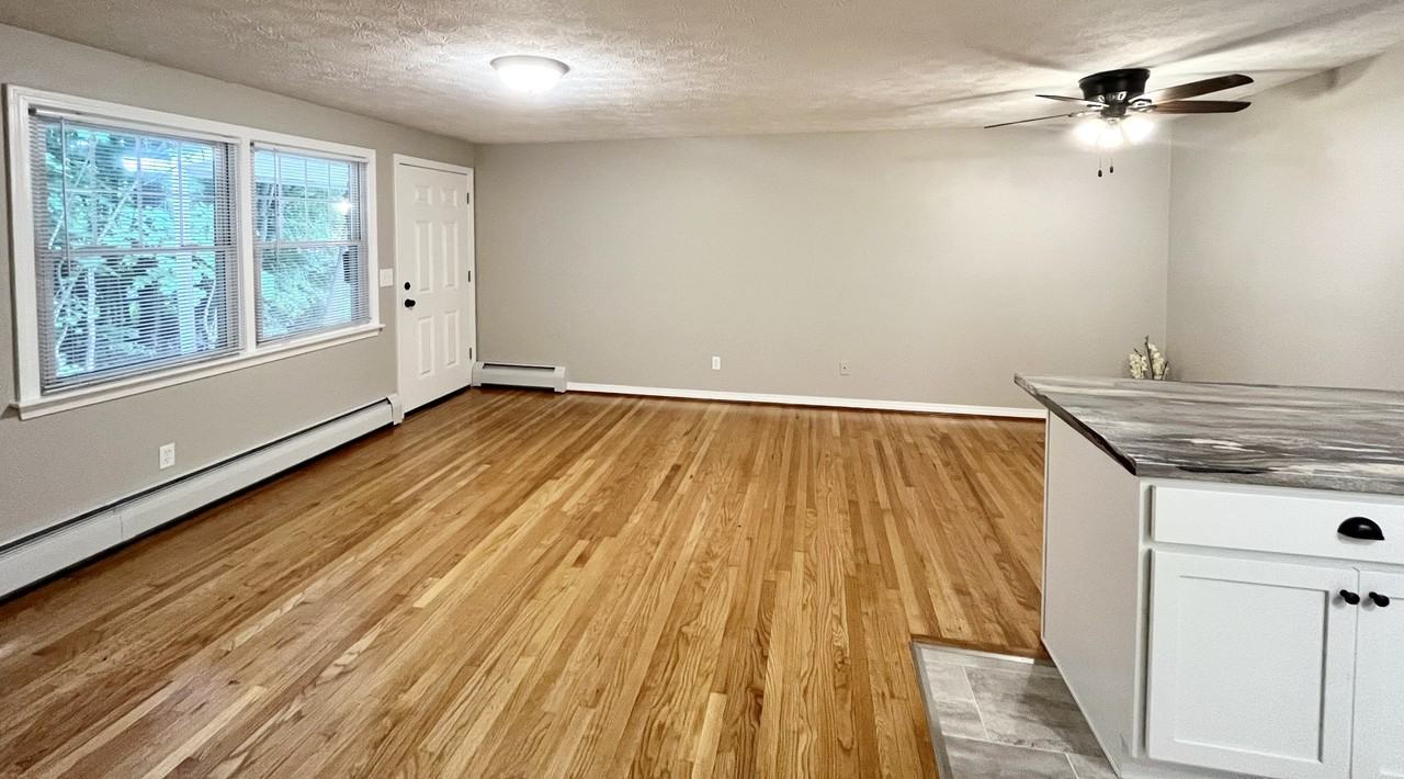 Deer Mountain Apartments - Photo 2 of 18