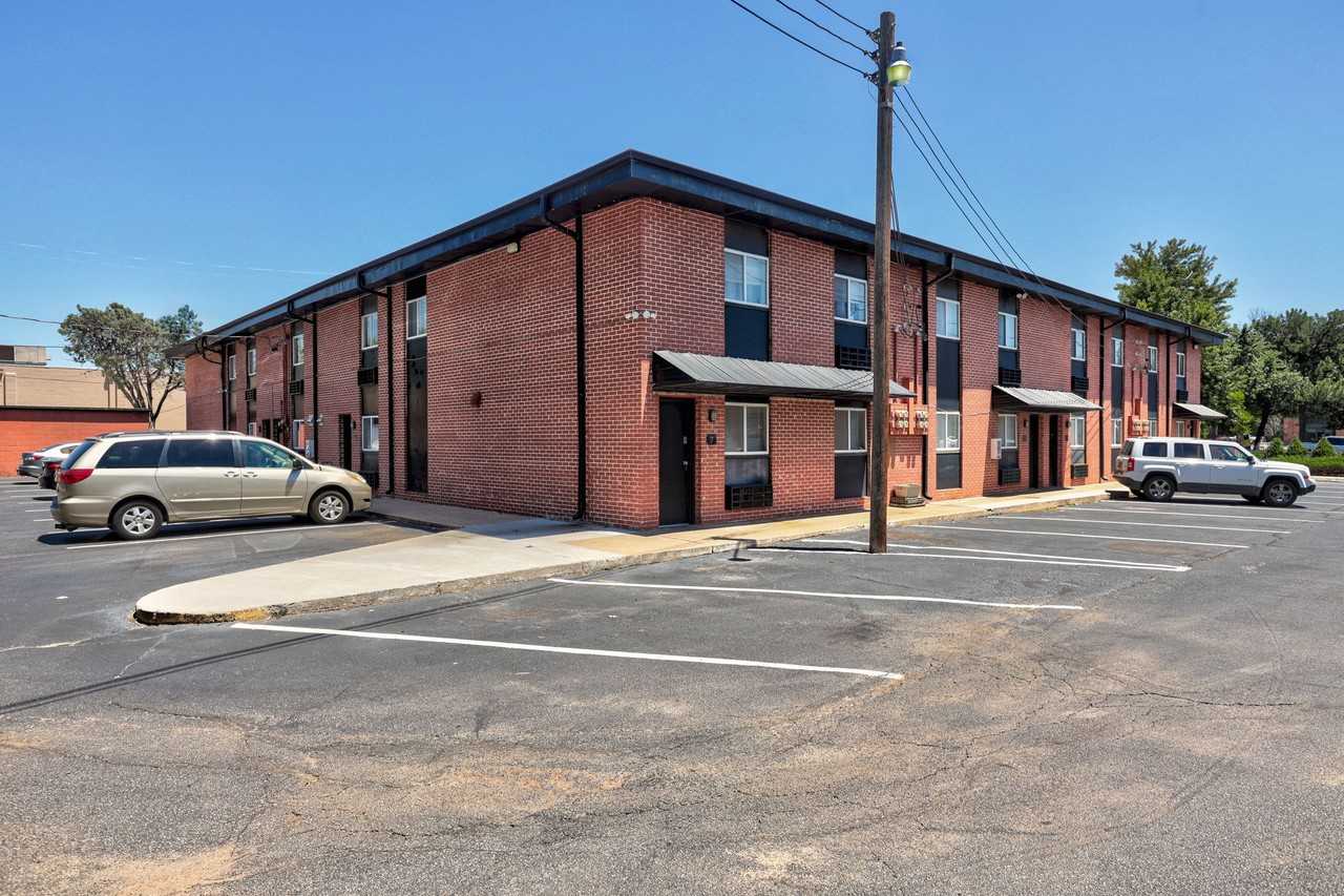 1325 West Lindsey Street - Photo 2 of 46