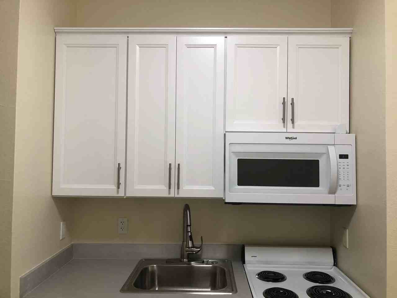 2070 University Avenue - Photo 4 of 26