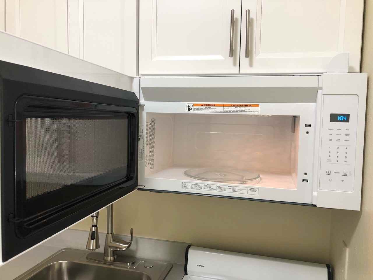 2070 University Avenue - Photo 5 of 26