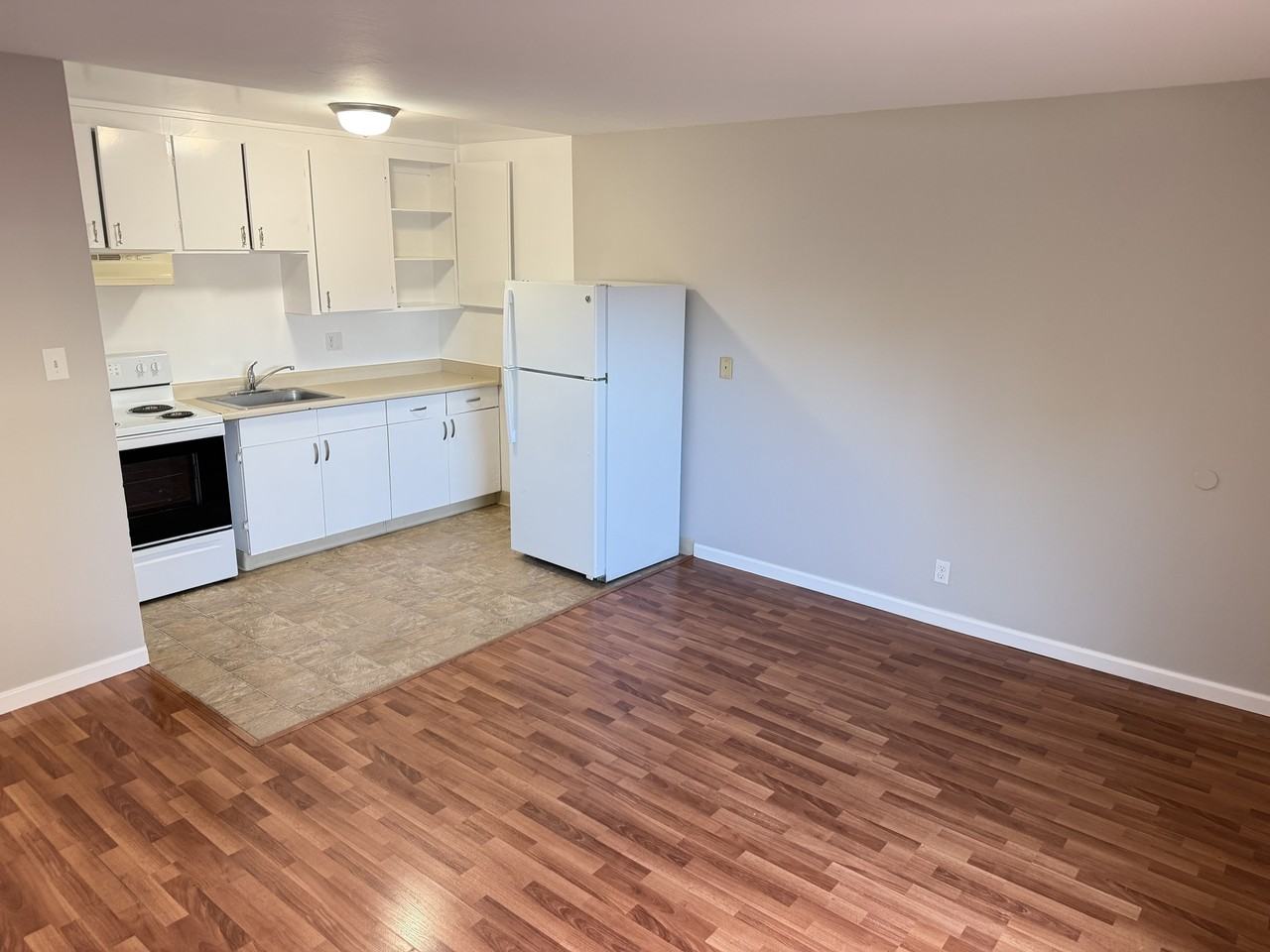 1312-1318 Leafwood - Photo 5 of 14