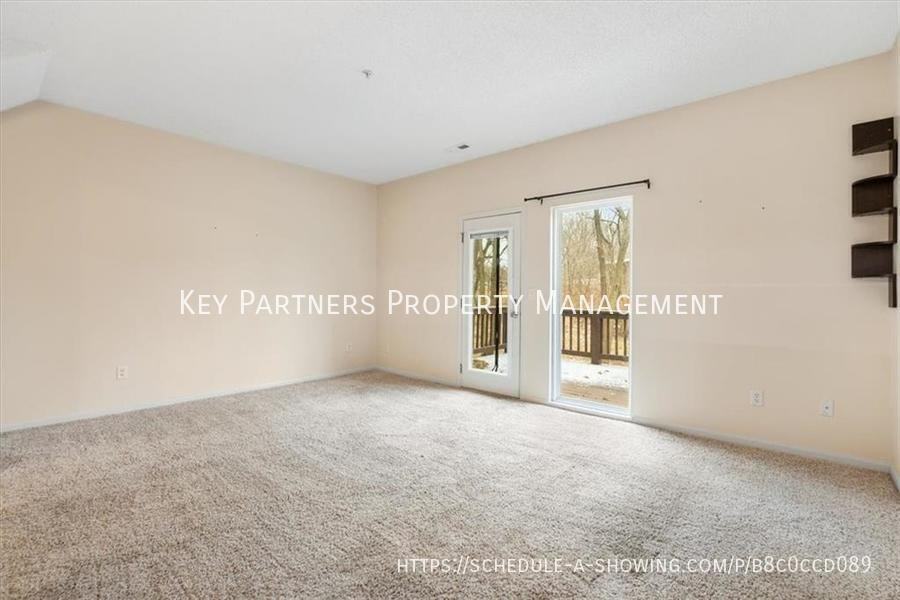 13117 W 89th St - Photo 3 of 22