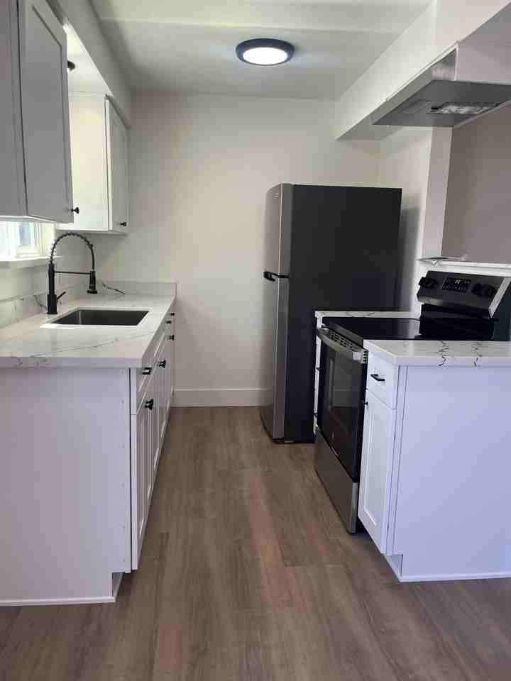 668 Clark Avenue Apartments - Photo 4 of 11