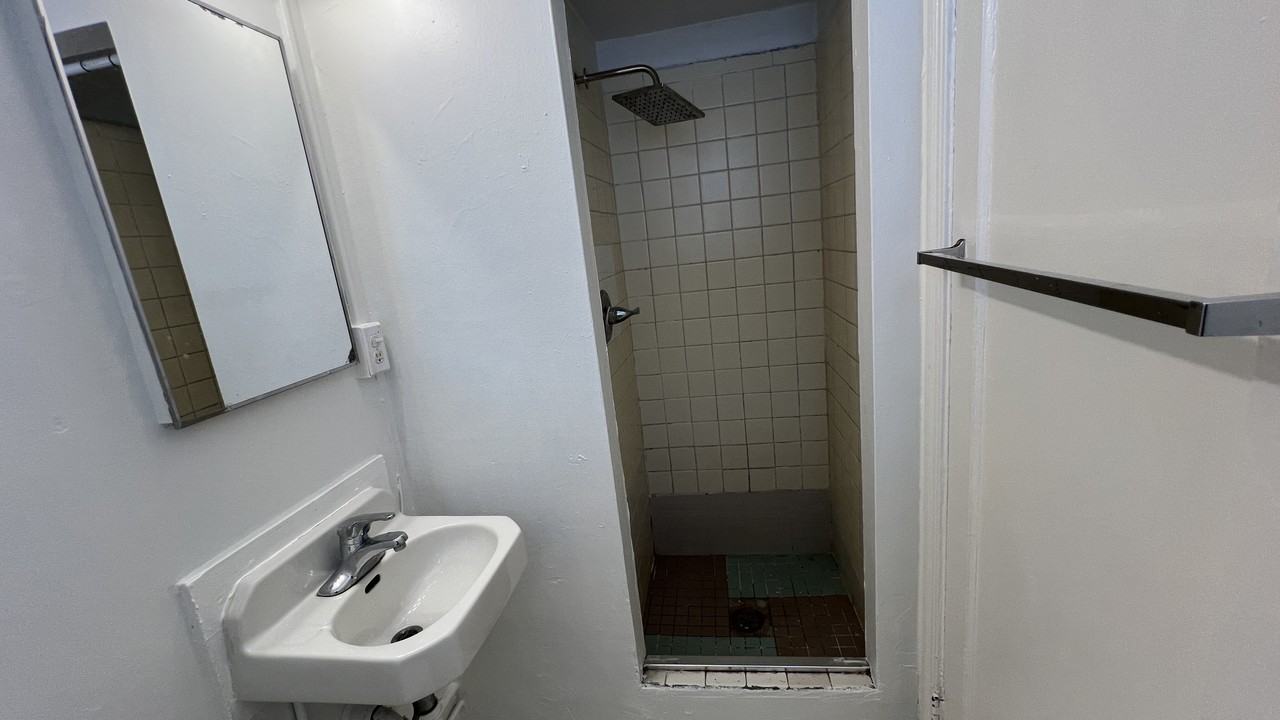 308 Turk Street - Photo 5 of 15