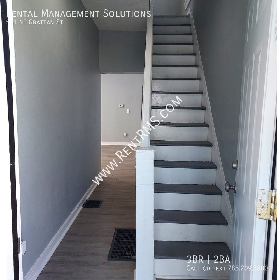 541 Ne Grattan St - Photo 2 of 34