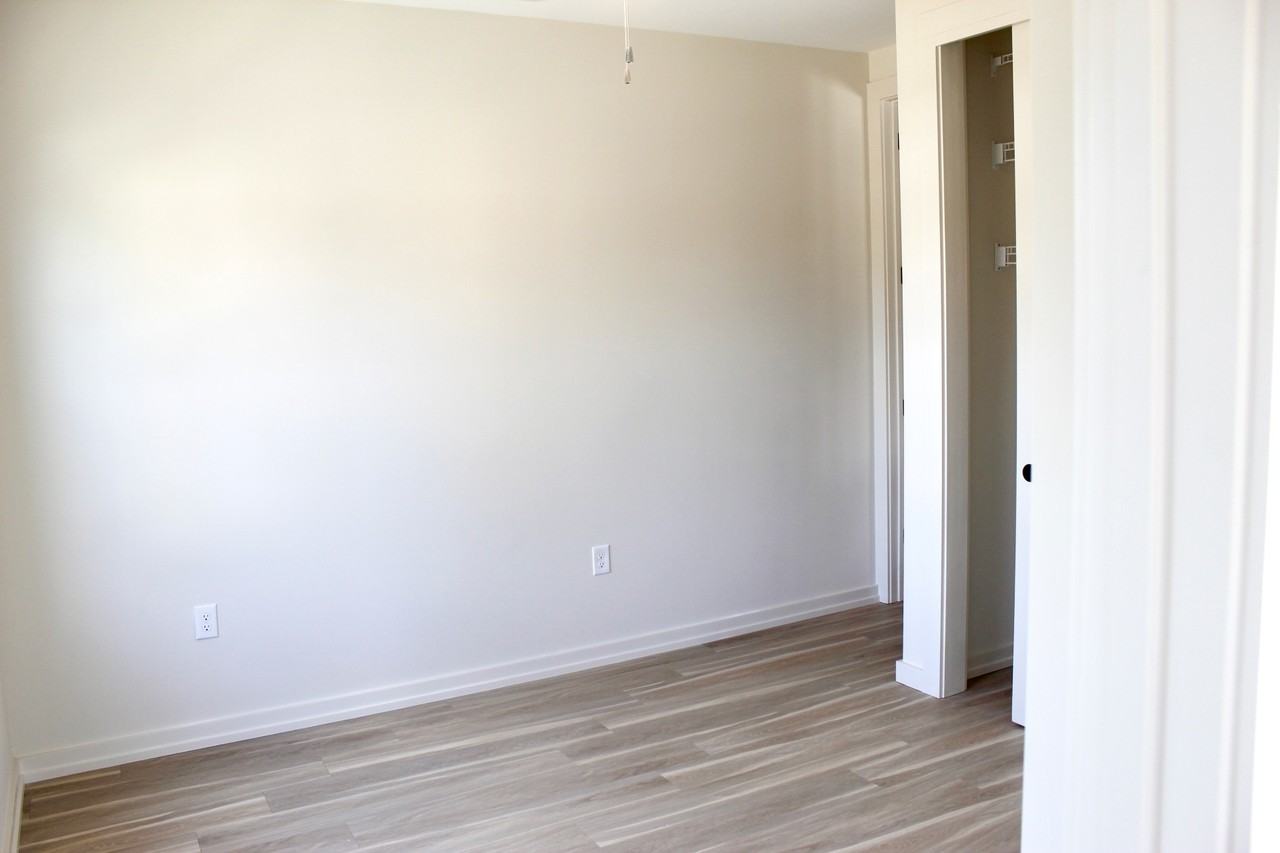 1124 Castle Street - Photo 5 of 13