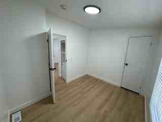 8391 San Fernando Rd. - Photo 6 of 9