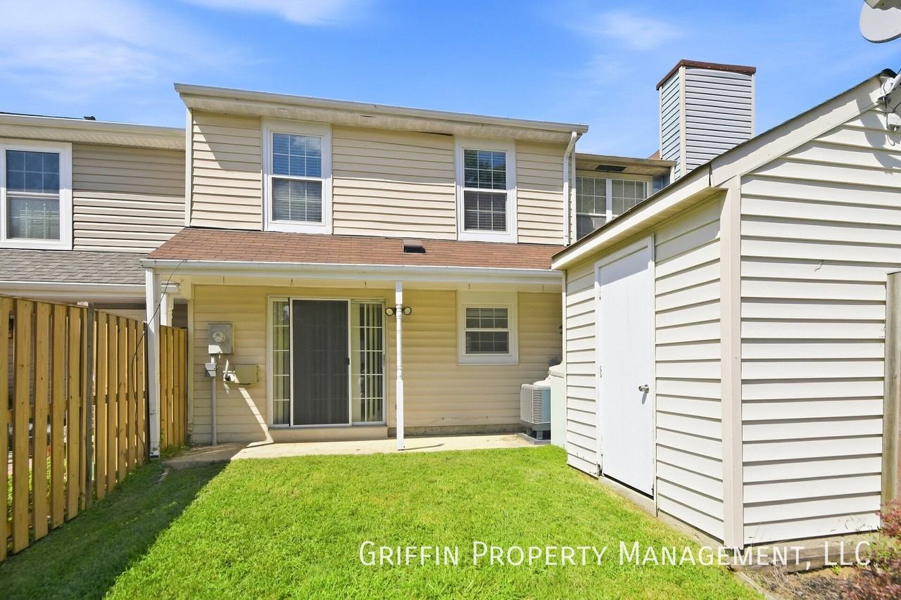 14531 Marlborough Cir #1 - Photo 2 of 15