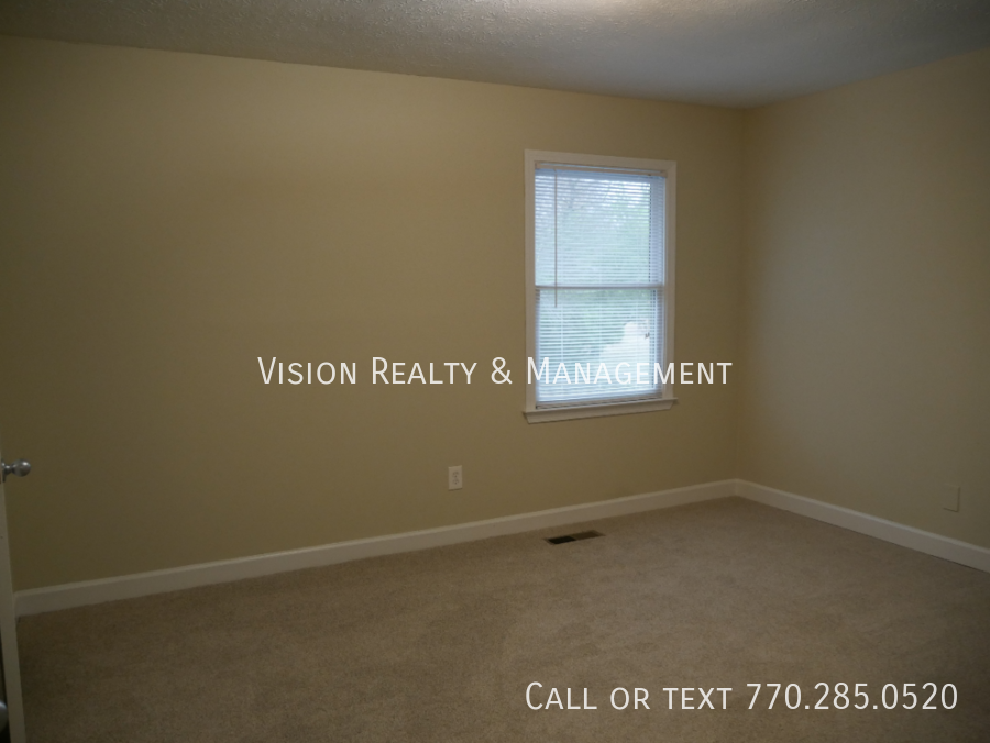 205 Old Bremen Rd #A2 - Photo 5 of 12