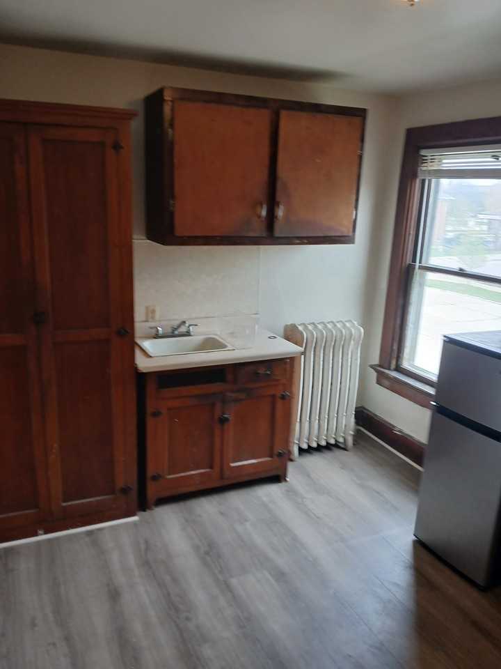 426 South Jefferson Street - Photo 5 of 7