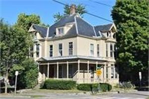 featured image of 210 Pearl St