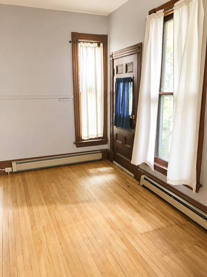 210 Pearl Street - Photo 4 of 34