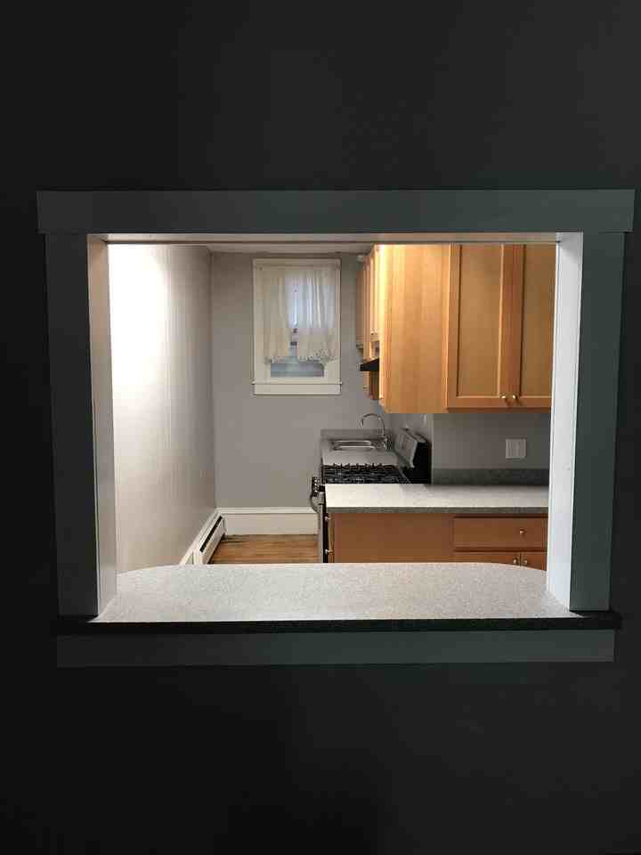 210 Pearl Street - Photo 5 of 34