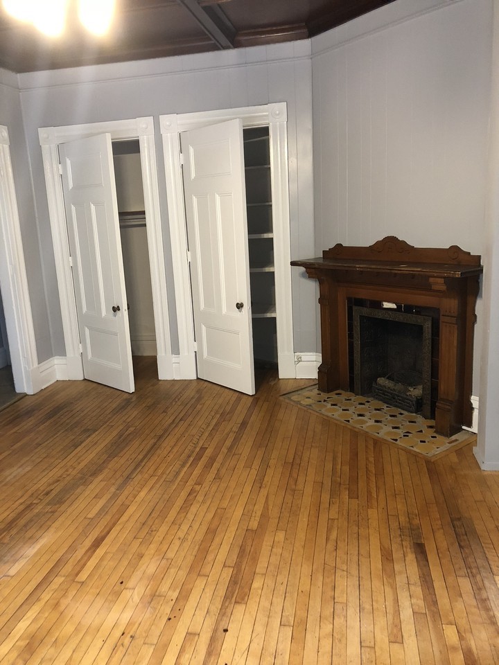 295 Maple Street - Photo 3 of 11