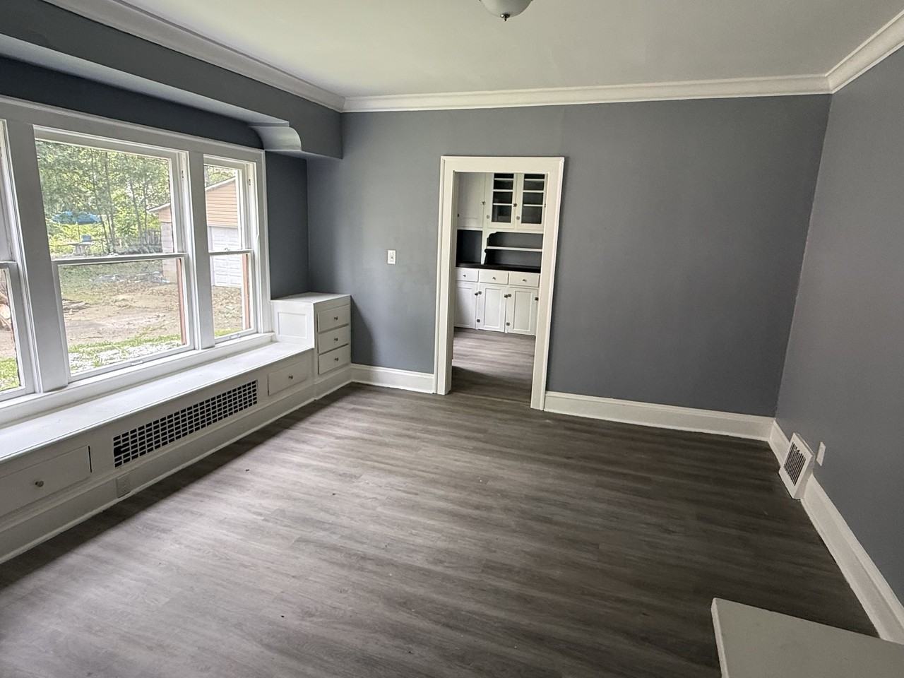 908 Work Dr #1 - Photo 5 of 10