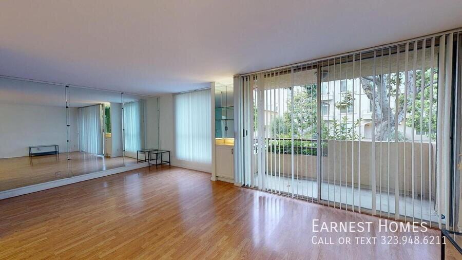 1731 Colby Ave #110 - Photo 4 of 15
