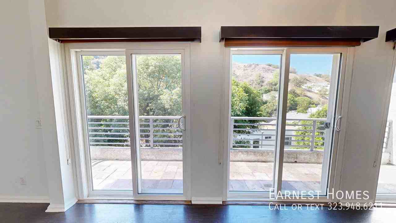 3500 Coldwater Canyon Ave - Photo 6 of 40