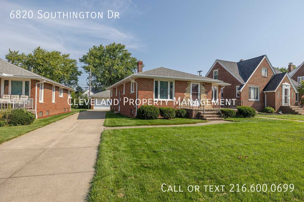 6820 Southington Dr - Photo 2 of 23
