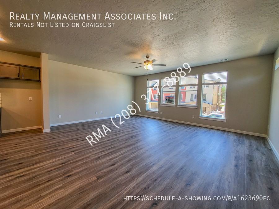 3132 N Network Ln - Photo 6 of 24