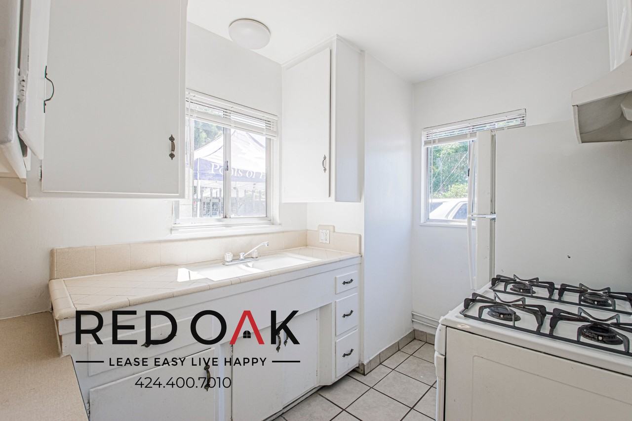 6803 Long Beach Blvd #4 - Photo 2 of 17